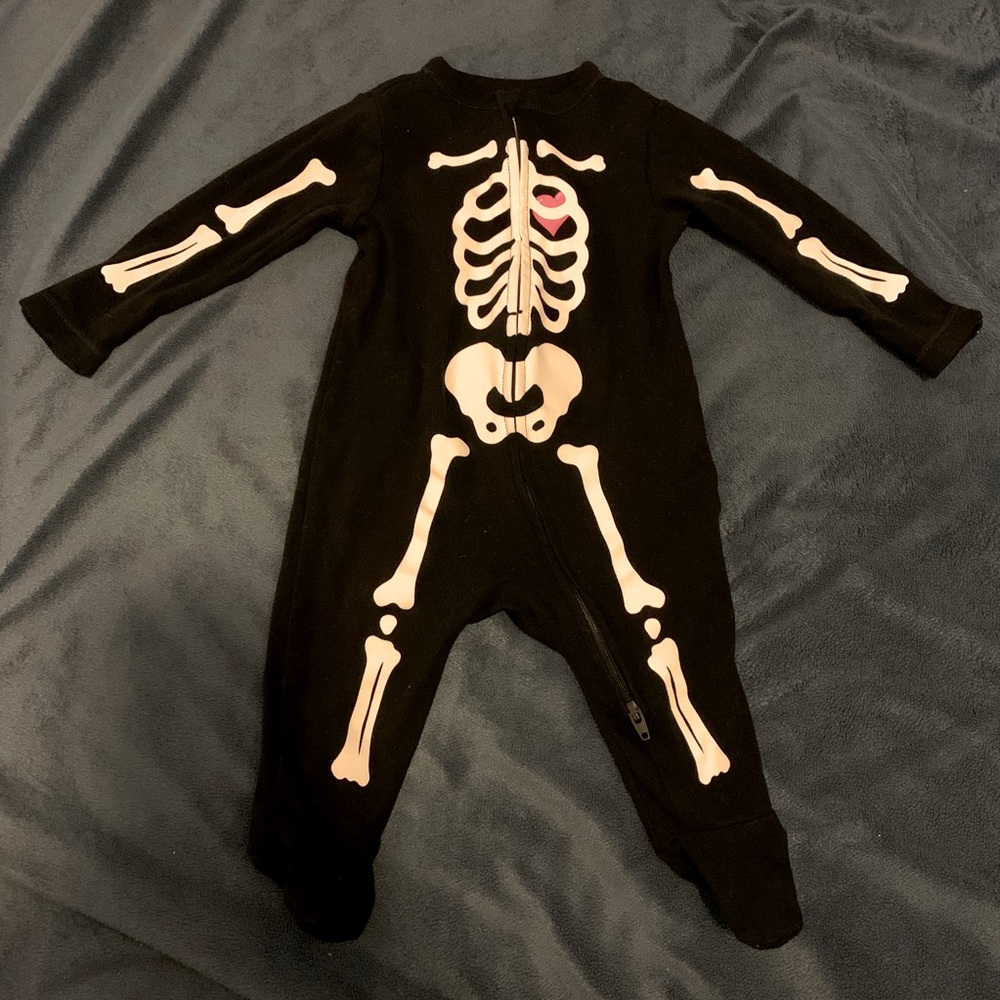 One piece skeleton sleeper